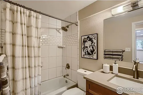 745 Thomas Dr #6 Photo 1