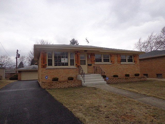 1st image of 16532 Claire Ln