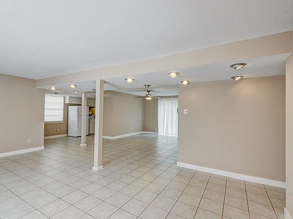 3rd image of 5838 W Airport Blvd