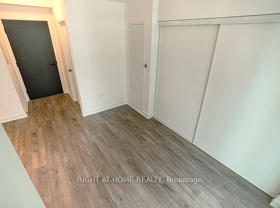 4th image of 117 Broadway Ave #3003