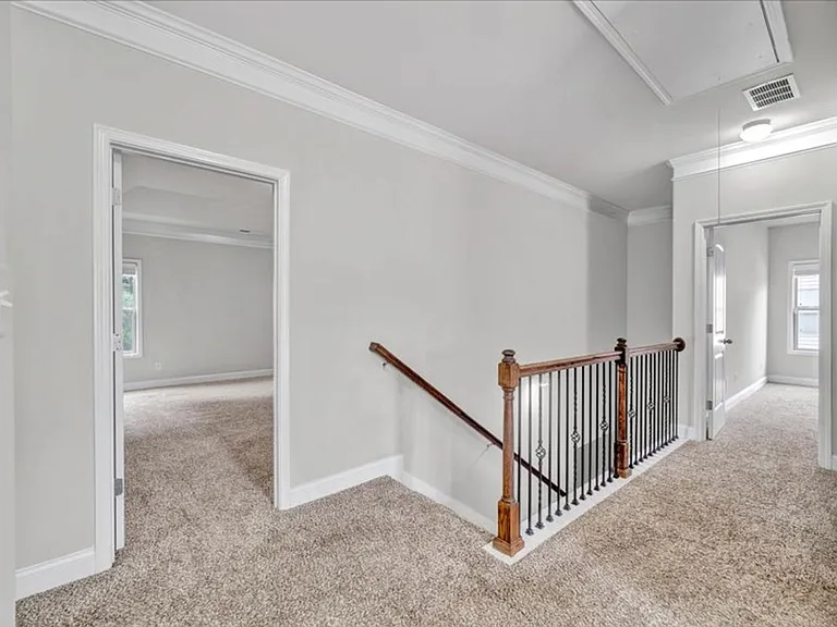 139 Stoney Creek Dr — Photo 36