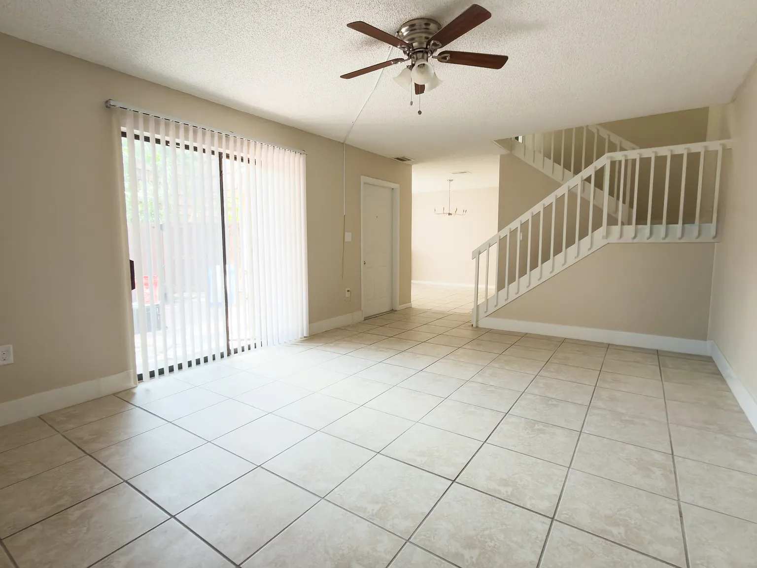 2 bed, 1236 sqft, $1,600 — Photo 2