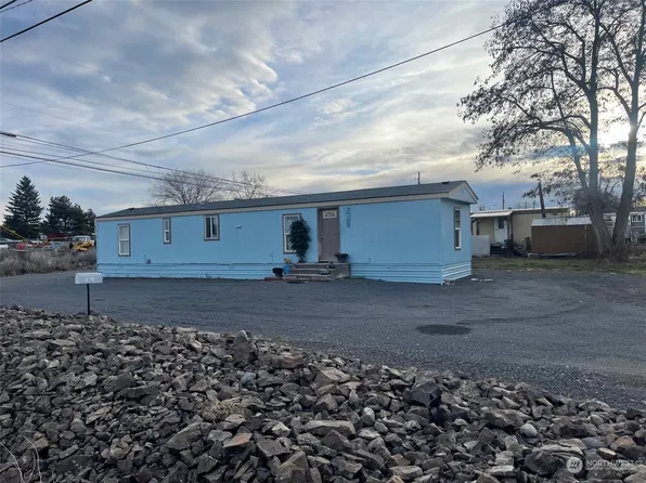 19354 Adams Street NW, Soap Lake, WA 98851