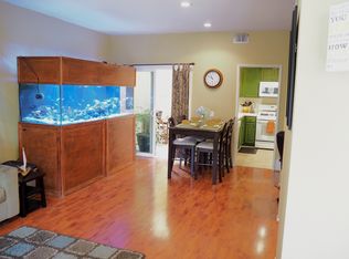 390 Country Club Dr UNIT C, Simi Valley, CA 93065