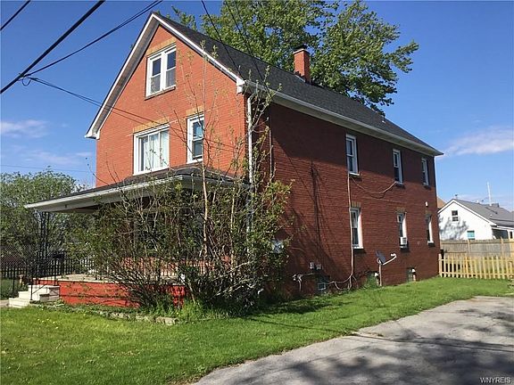 2nd image of 38 Myrtle Ave