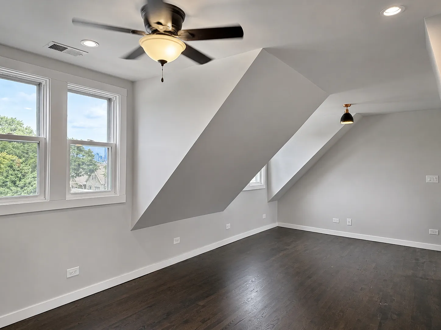 1 bed, 850 sqft, $1,600 — Photo 3