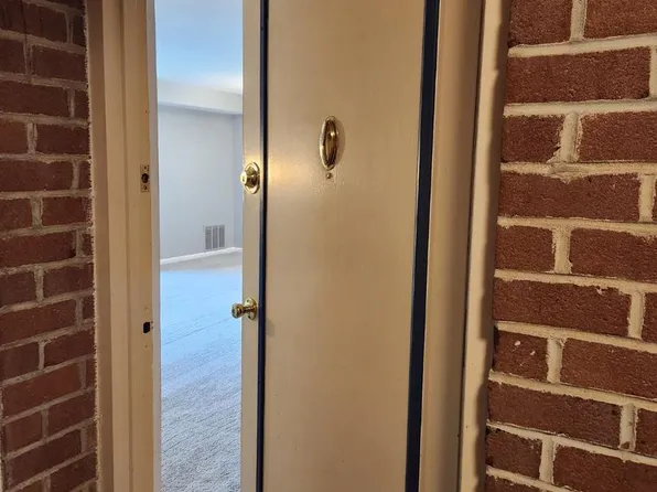 207 Erin Way APT T4, Reisterstown, MD 21136