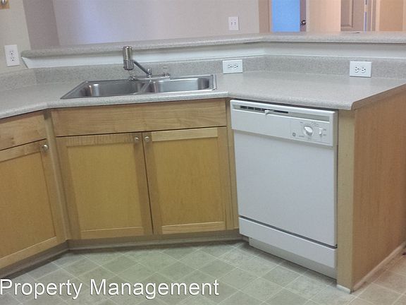 2nd image of 8836 Villa View Cir Unit 304