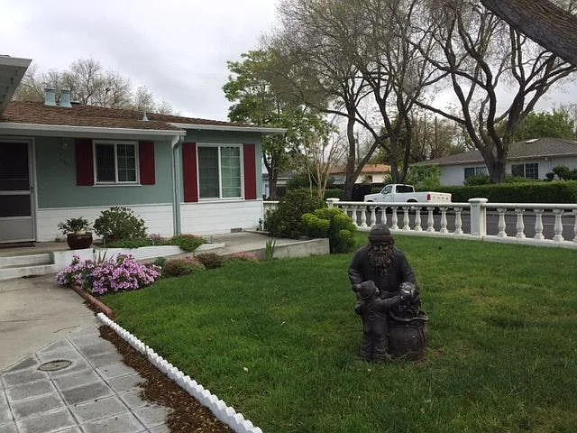 Front House2