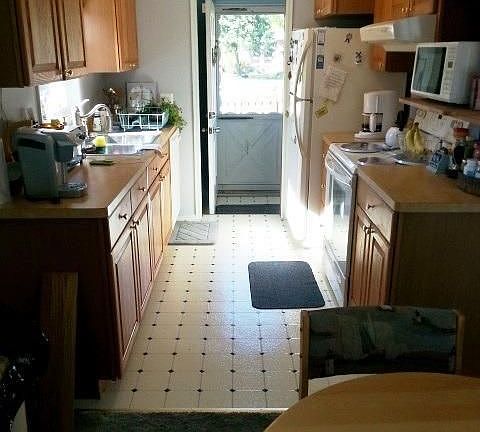5th image of 1451 Jay Ave