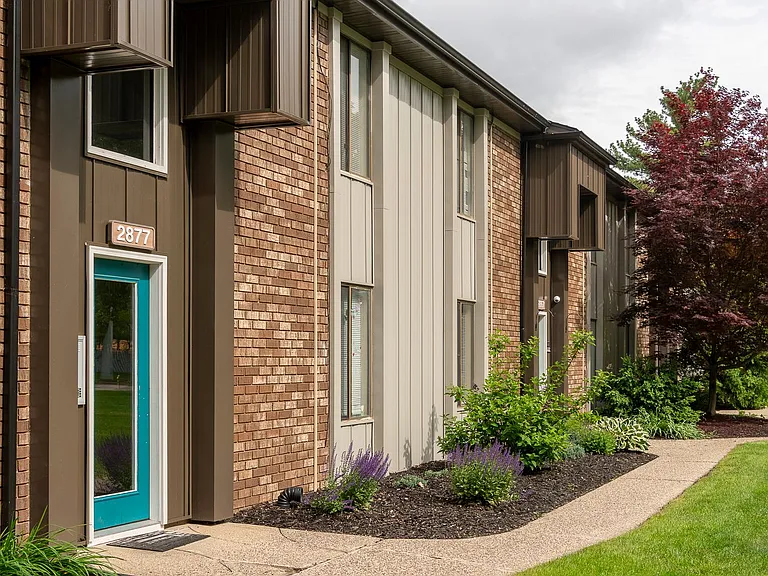 Oak Valley Apartments — Photo 8