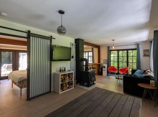 138 Esplanade Rd, Sunshine Coast, BC V0N1G2