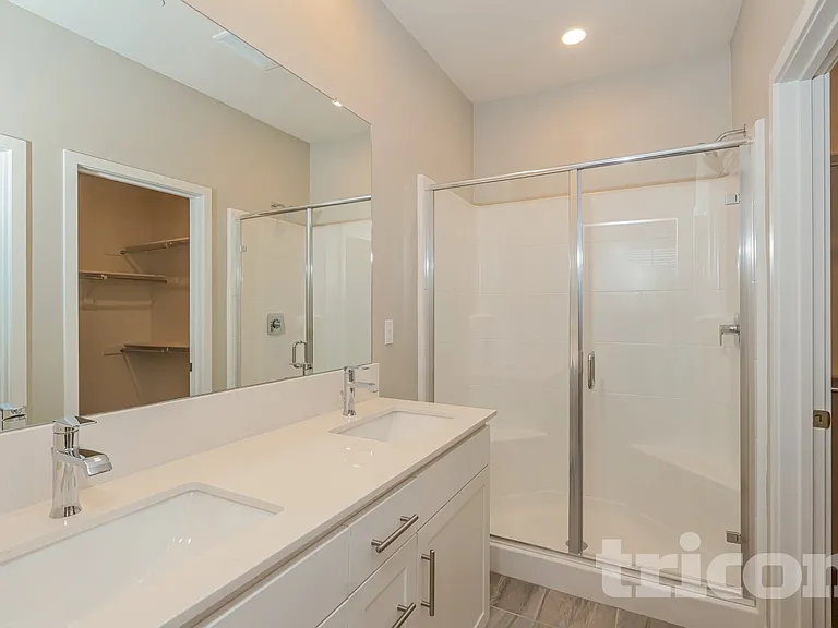 10571 Vina Ct — Photo 9