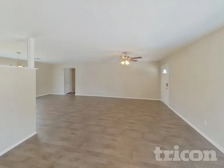 5802 W Coolidge St — Photo 5