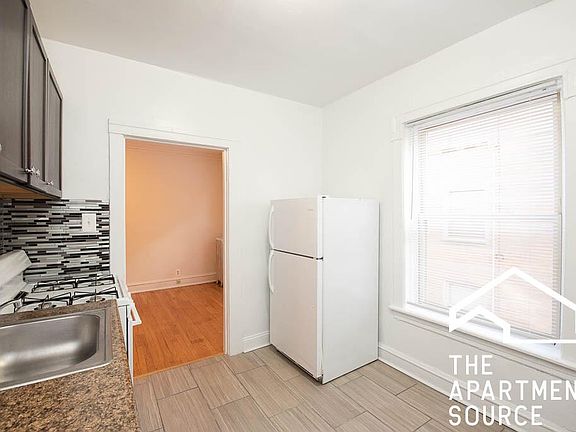 2nd image of 6348 N Magnolia Ave #2M