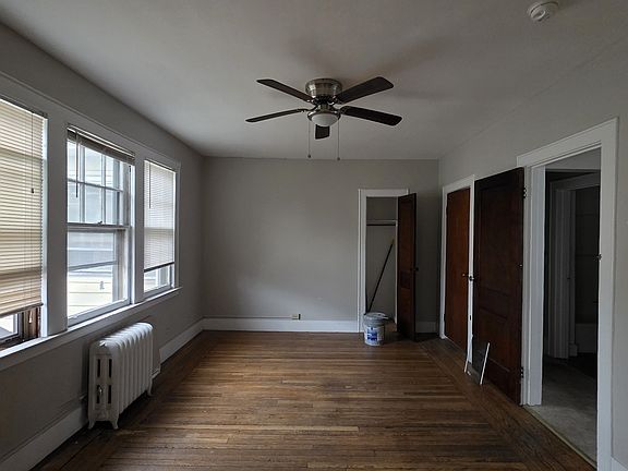 4th image of 619 Campbell Ave #C