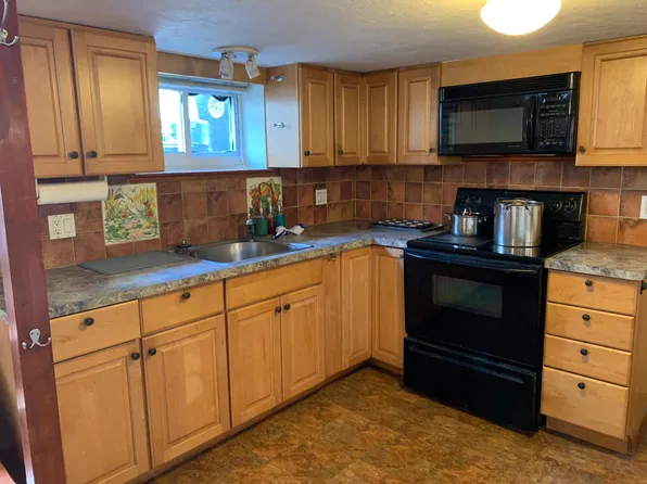 145 Nichols Ave #B, Watertown, MA 02472