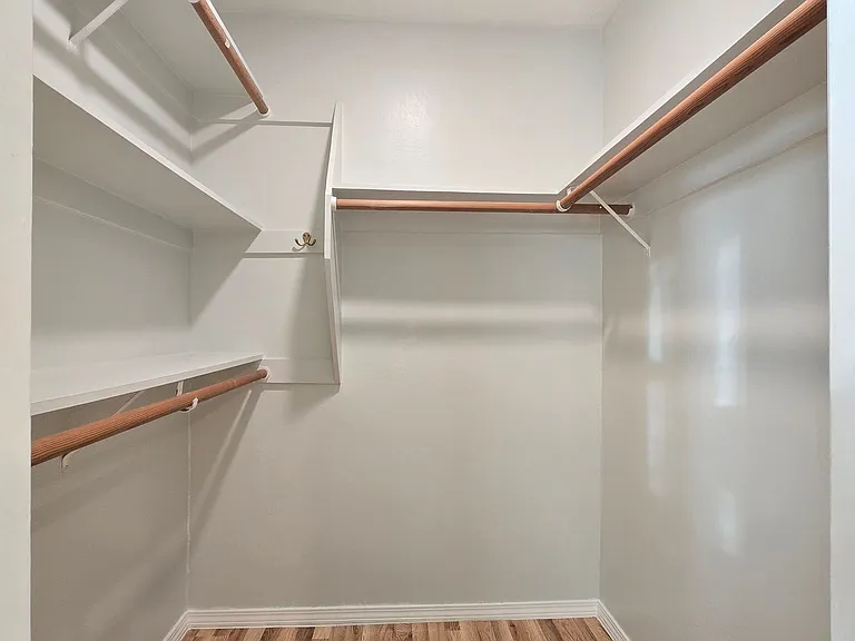 2795 Fountain Oaks Dr — Photo 9