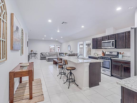 3rd image of 2321 Tranquil Ln