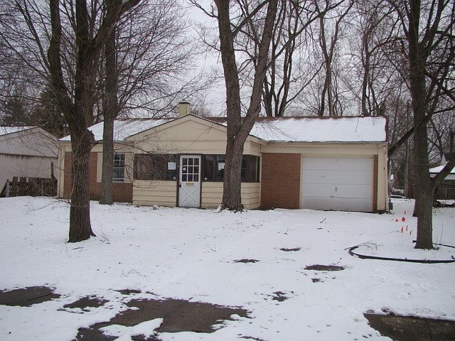 1st image of 109 S Willow Ln