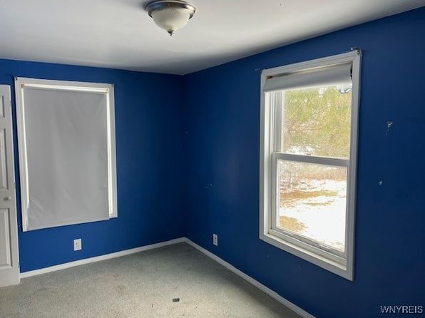 4891 Meyer Rd, North Tonawanda, NY 14120