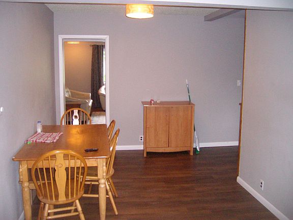 4th image of 306 Superior St