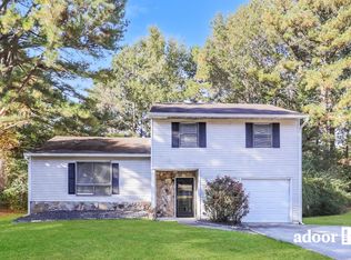 6915 Cainwood Dr, Atlanta, GA 30349
