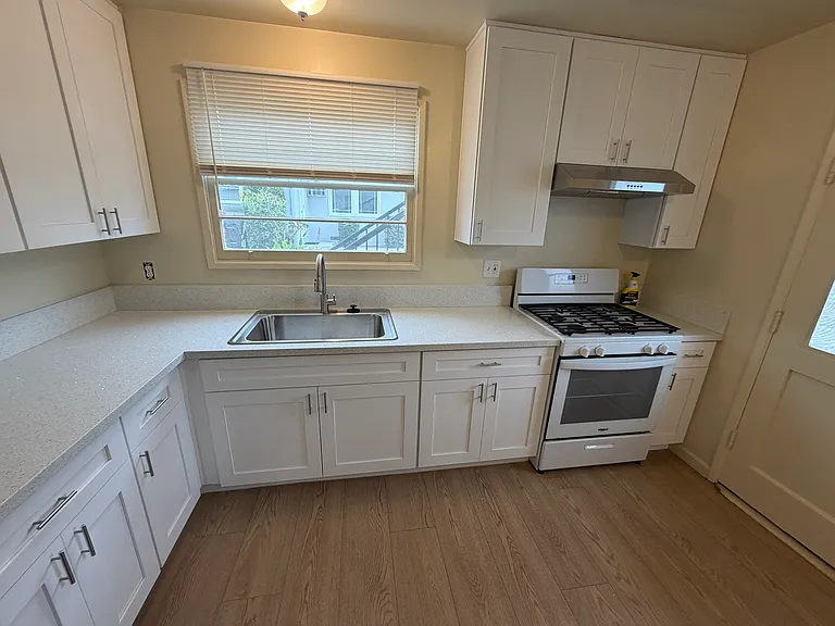 5656 Noel Dr — Photo 15