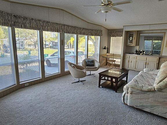 3rd image of 1340 Barefoot Cir