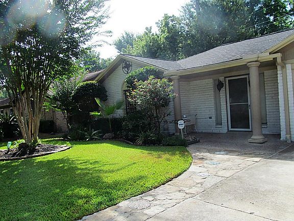 2nd image of 16214 Hollow Wood Dr