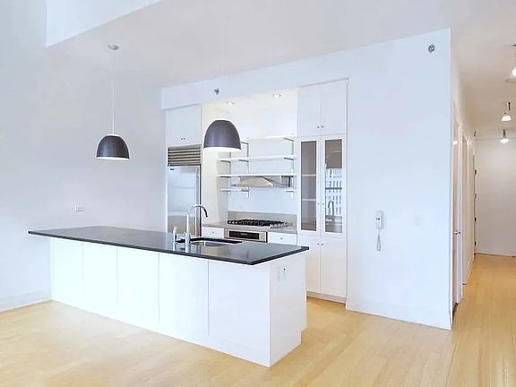 4th image of 110 Livingston St APT 9F