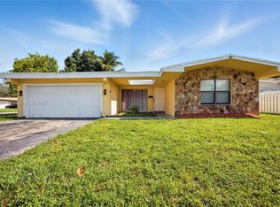 7187 NW 22nd St, Fort Lauderdale, FL 33313