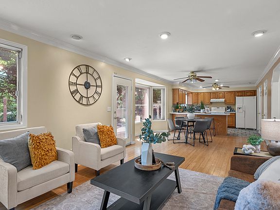5th image of 1726 E Wasatch Blvd