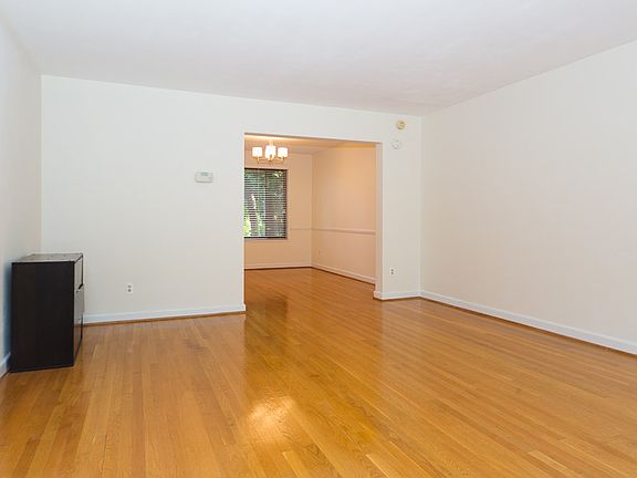 2nd image of 3628 Jenifer St NW