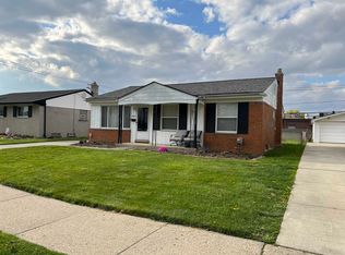 15627 Canberra St, Roseville, MI