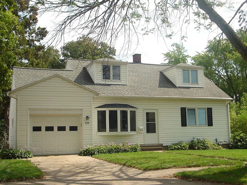 1st image of 828 Royal Blvd