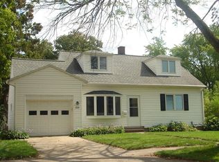 828 Royal Blvd, Green Bay, WI 54303