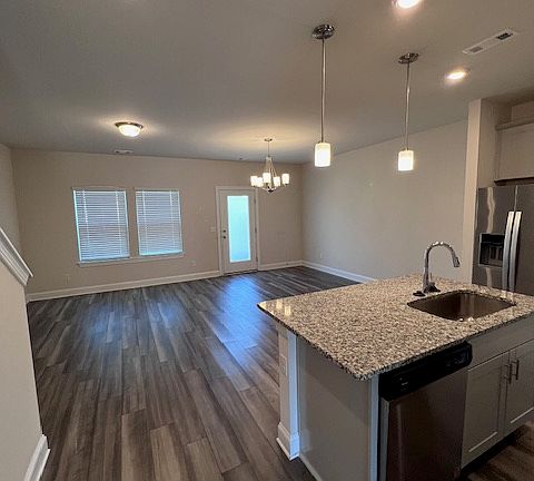4th image of 1548 Olympic Ln