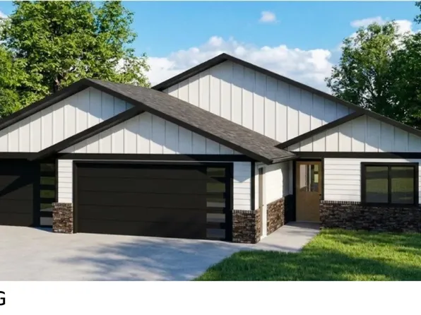 1605 Juneau Pl SE, Orange City, IA 51041
