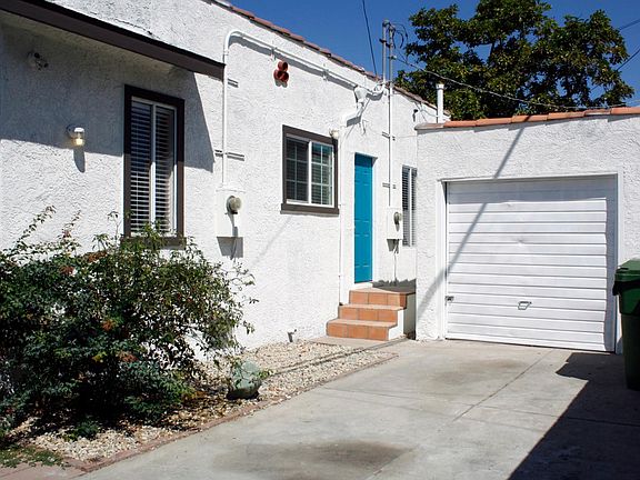 Driveway & Side Yard