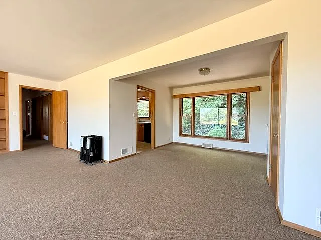 800 E Scenic Dr — Photo 10