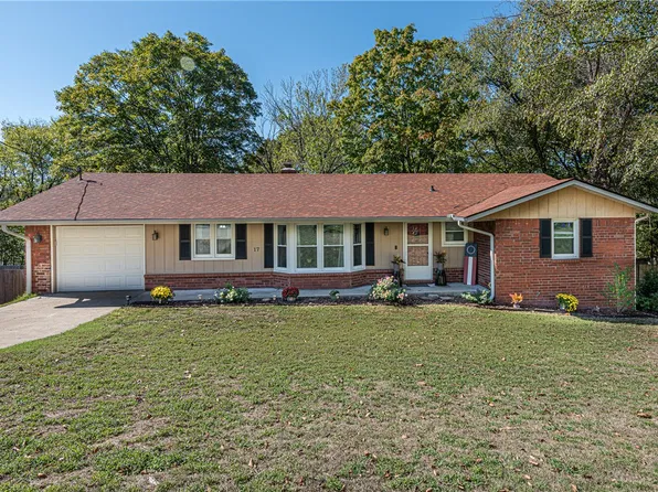 17 Marazion Ln, Bella Vista, AR 72714