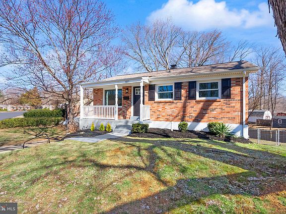 5th image of 14317 Fairview Ln