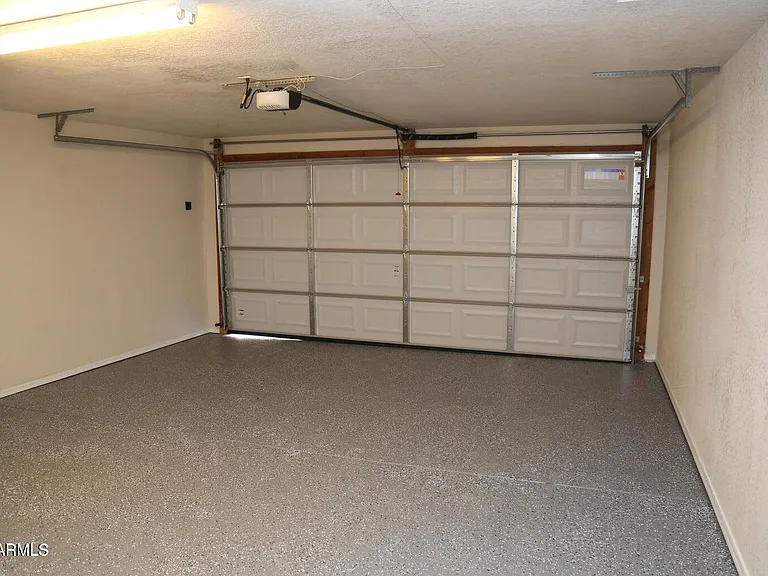 3737 E Eugie Ave — Photo 19