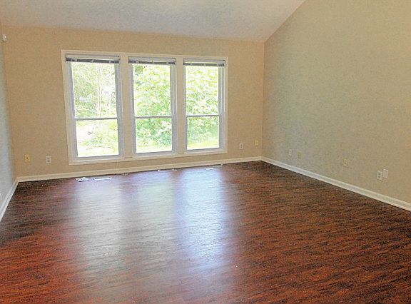 2nd image of 6017 Crabapple Rd