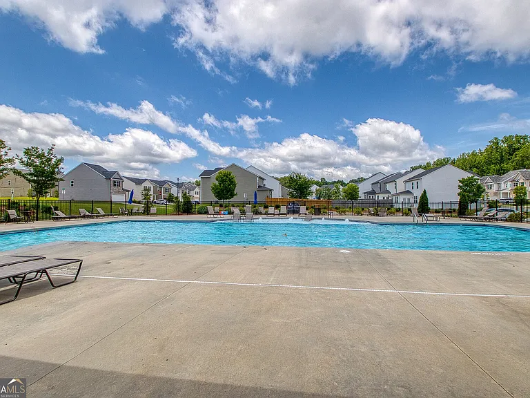 122 Silver Birch Pass — Photo 43