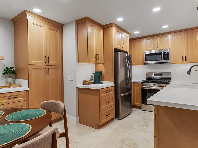 Cabrillo Bay Ln — Photo 2