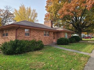 3415 Burrmont Rd, Rockford, IL 61107