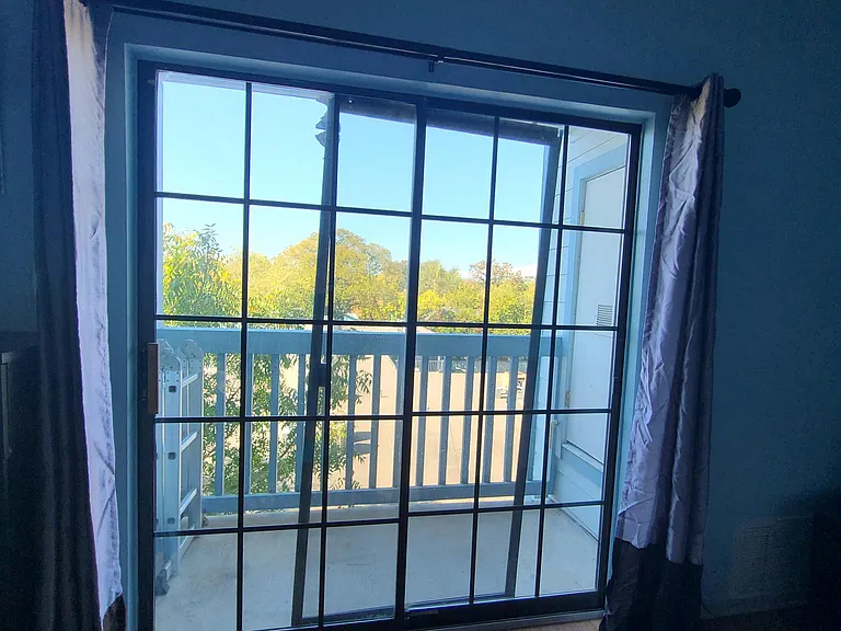Balcony off bedroom