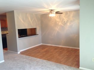 10943 Chase Park Ln APT C, Saint Louis, MO 63141